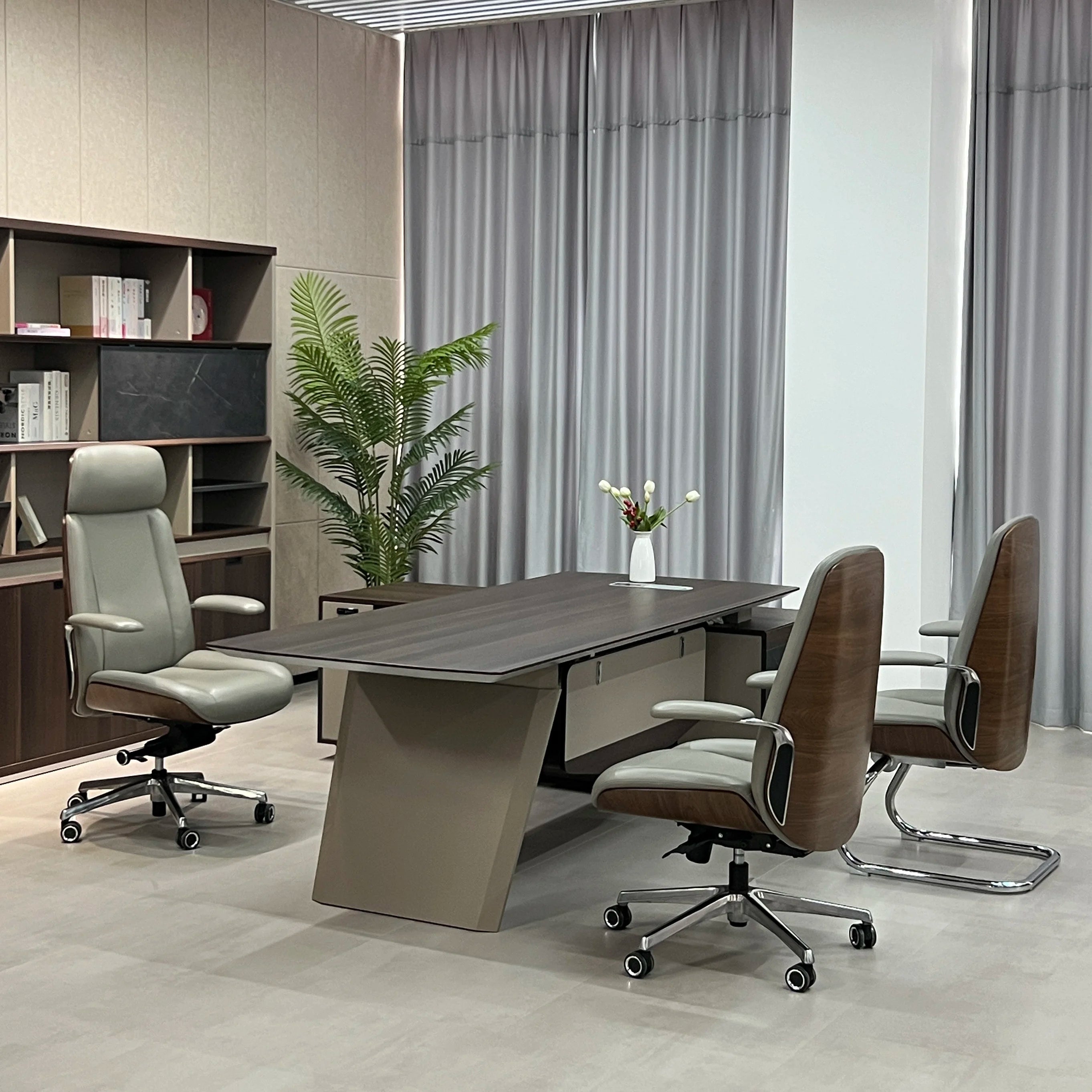 Commercial Ergonomic Leather Executive Chair | Project-Grade Office ...
